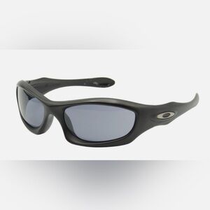 Oakley Vintage Monster Dog Matte Black 05 015 Sunglasses 
60 20